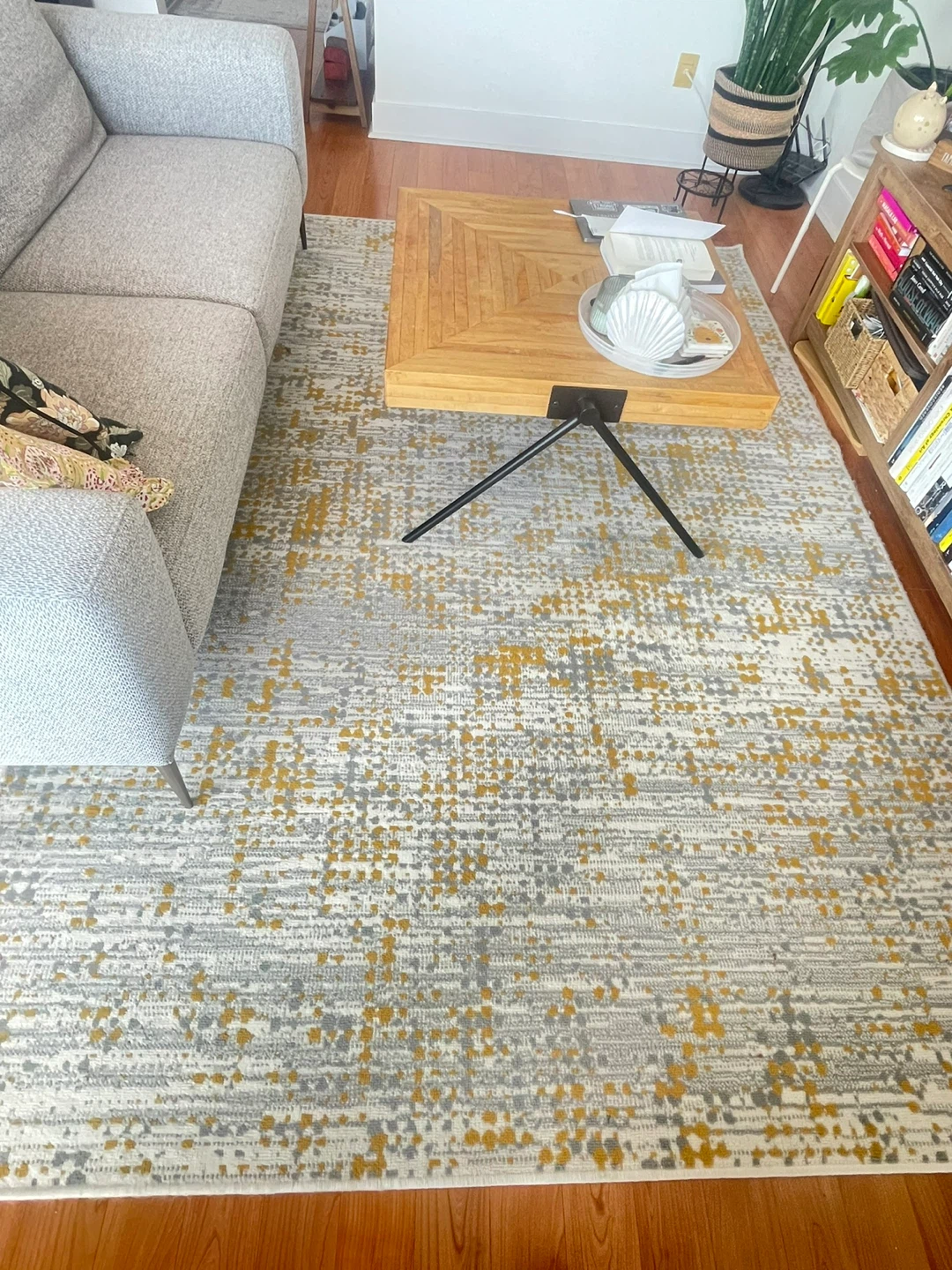 Structube Lazar Area Rug - 6'3" x 9'2"