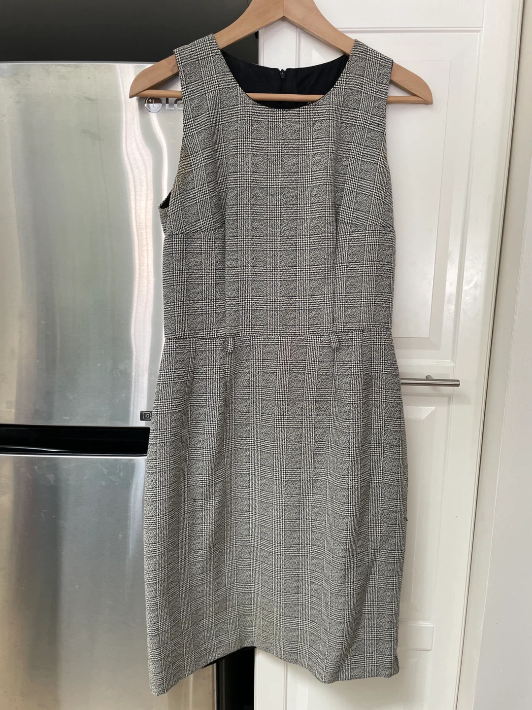 Women's Sleeveless Plaid Sheath Dress