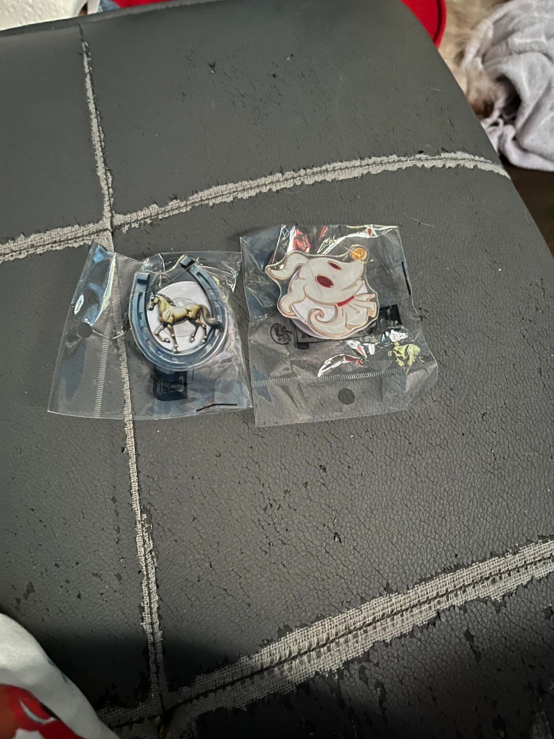 The Nightmare Before Christmas Zero Pin & Horseshoe Pin Set