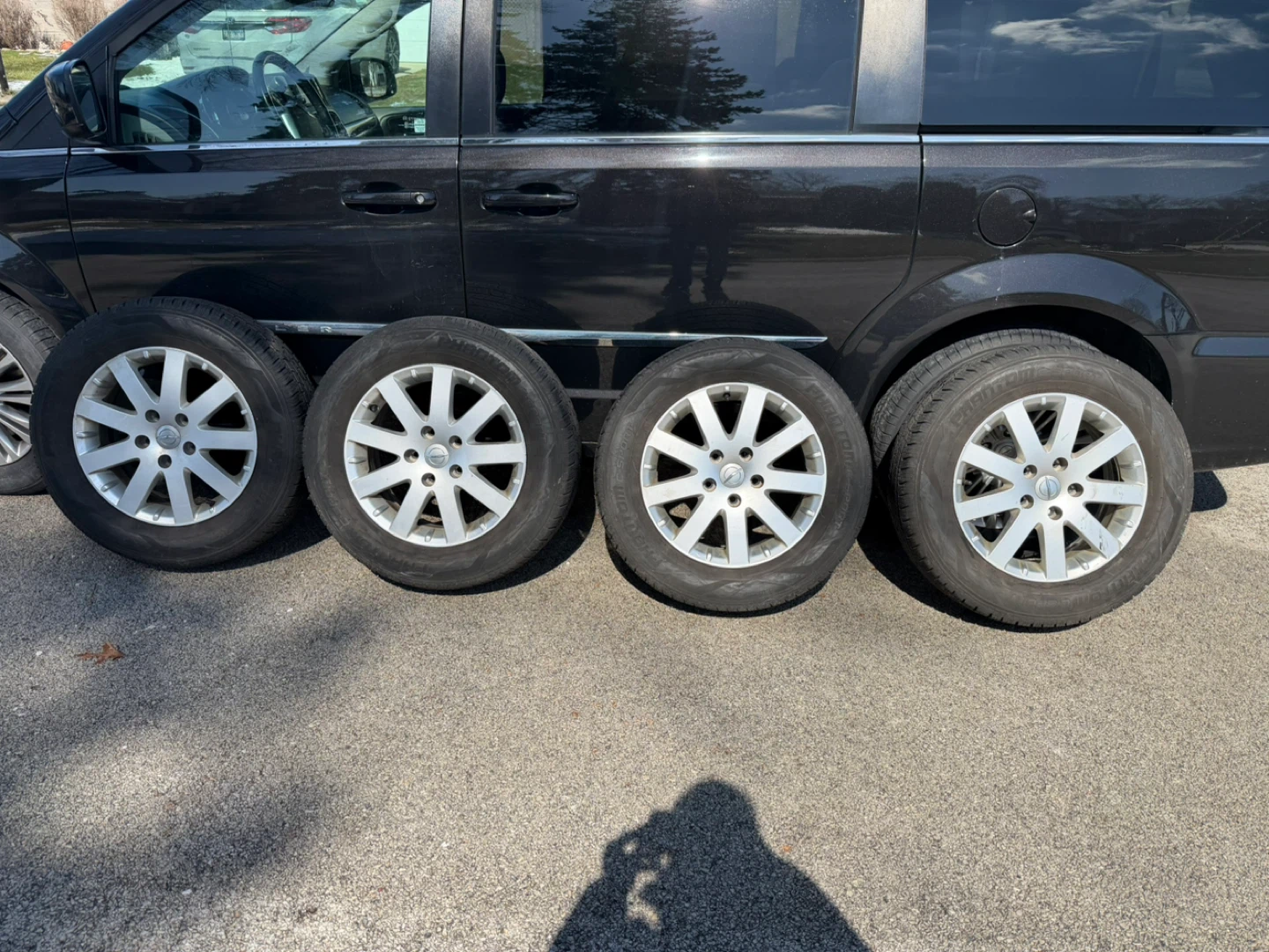 Set of 4 Chrysler Minivan Alloy Wheels and Tires - photo 3