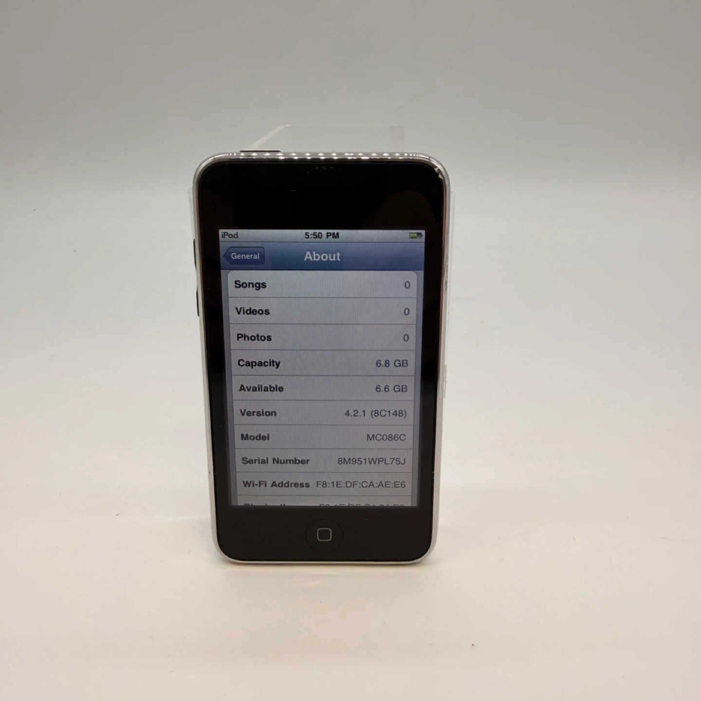 Apple iPod Touch 4th Gen 8GB A1288 WiFi MP3 Player - photo 3