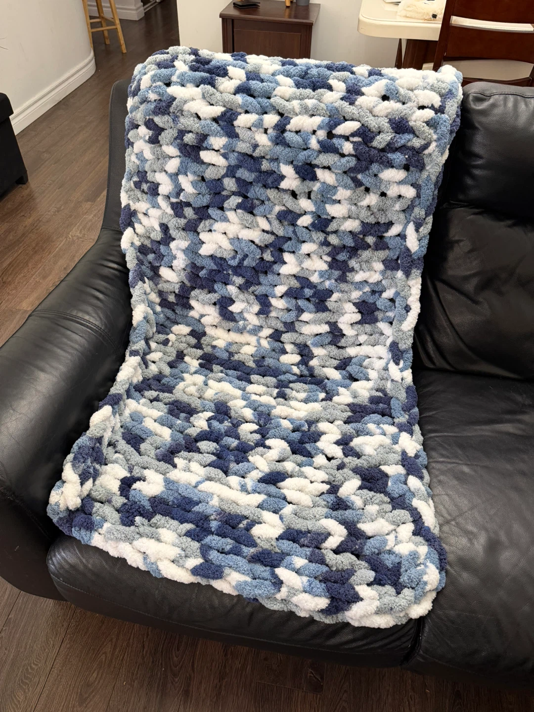Chunky Knit Blanket - photo 2