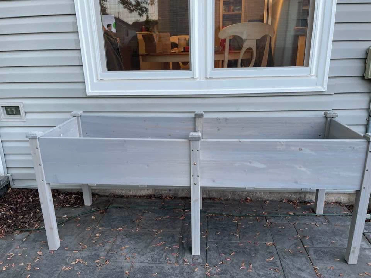 Arlmont & Co. Roban Wood Elevated Planter