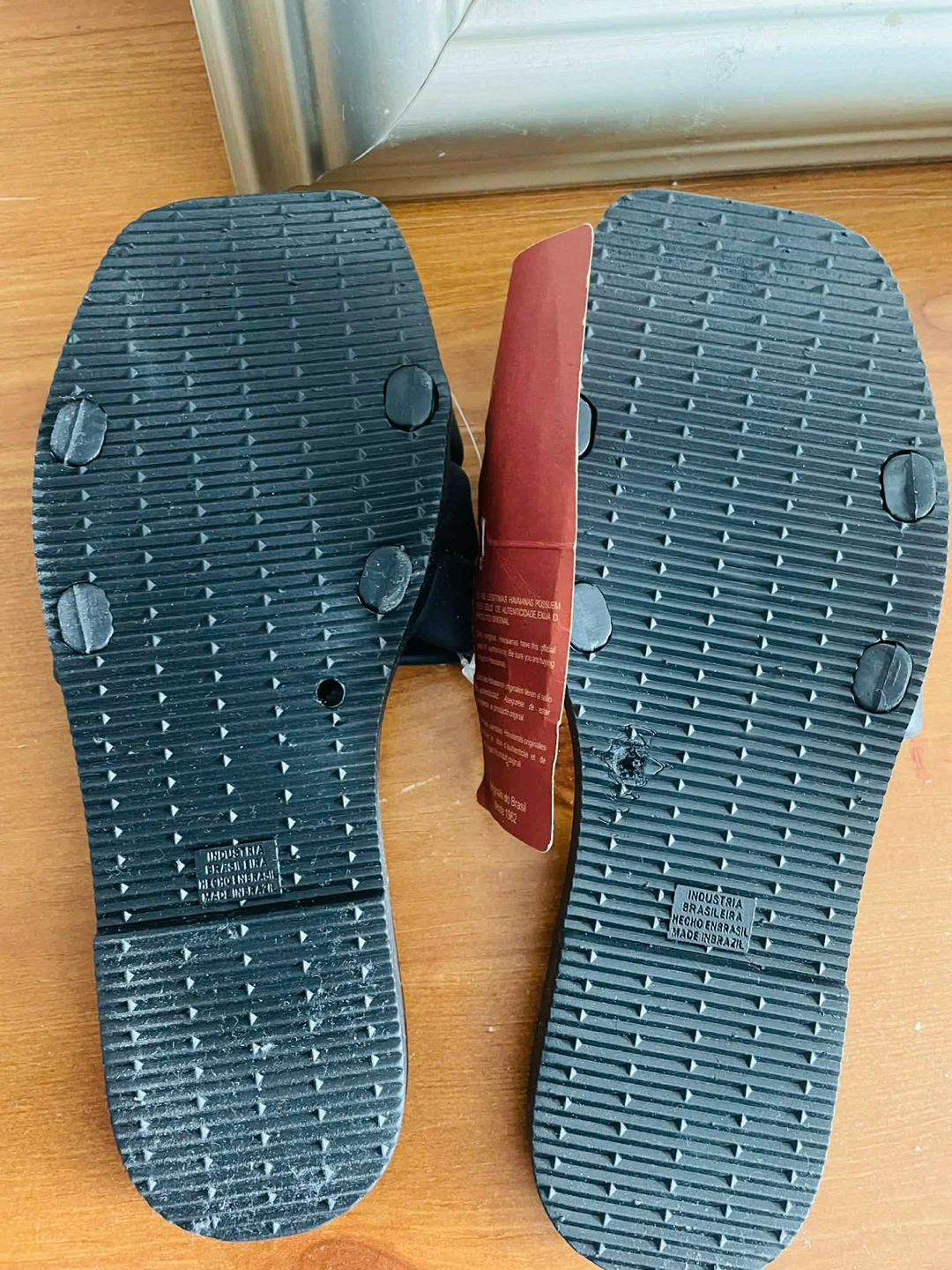 Havaianas Black Padded Slides - Size 34/35 - photo 3
