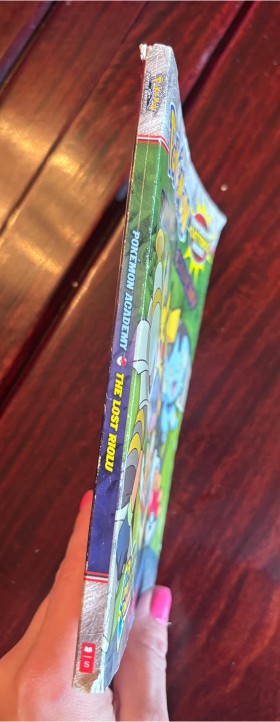 Pokémon The Lost Riolu & Pokémon Academy Book - photo 3