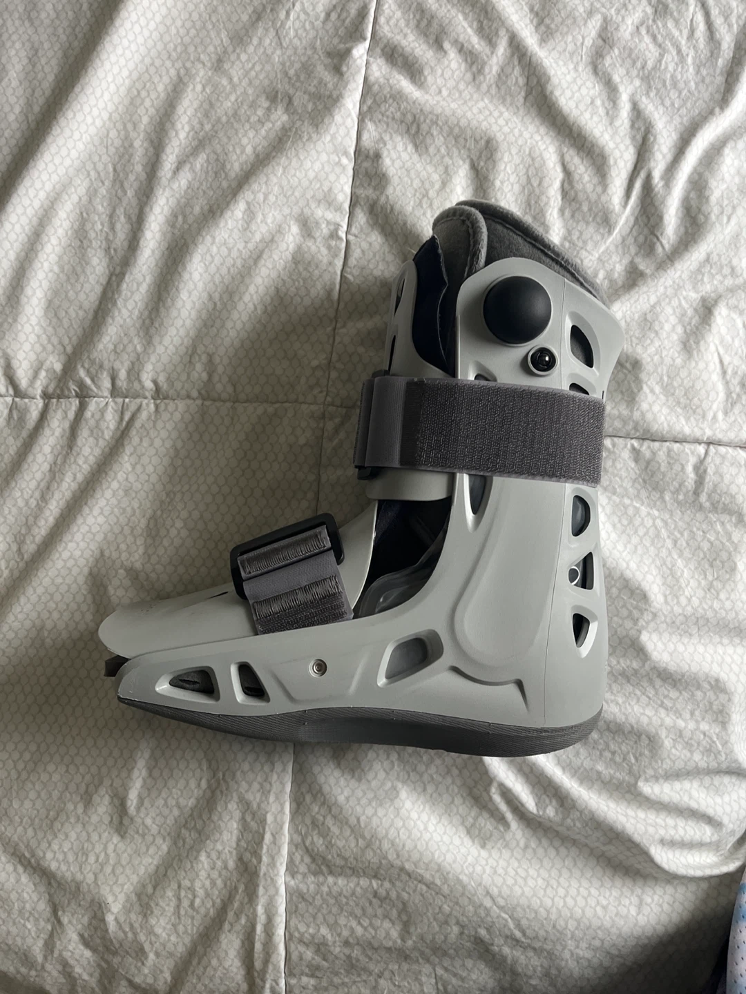Aircast Walker Boot