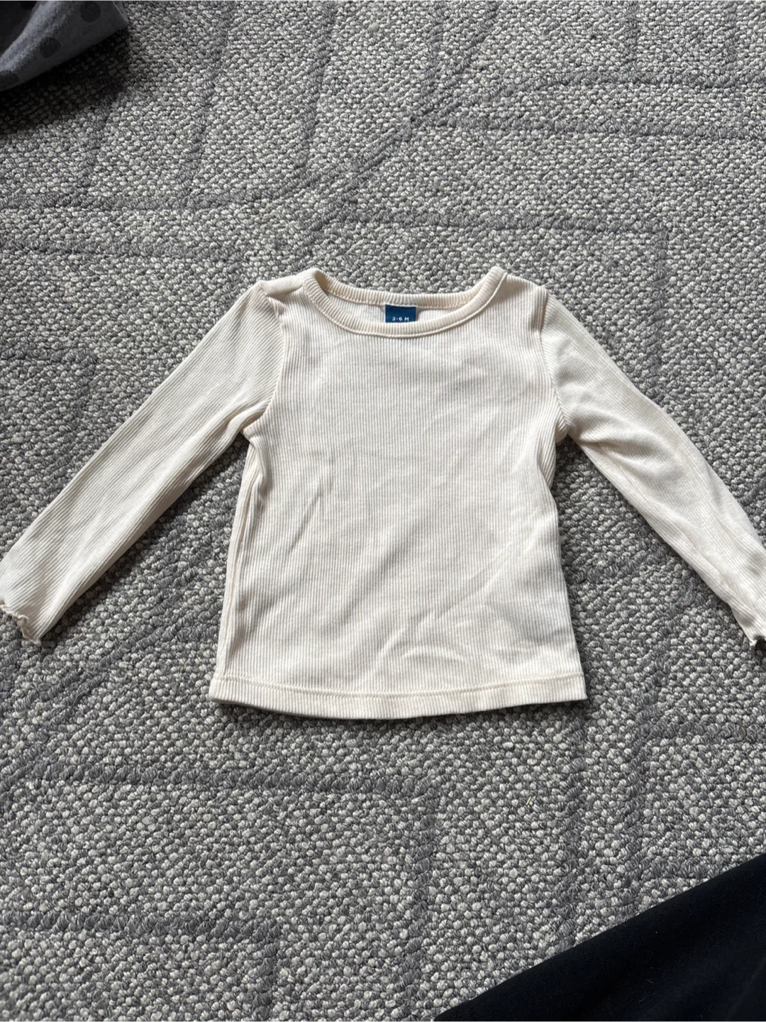 Baby Old Navy Long Sleeve Ribbed Top 3-6M
