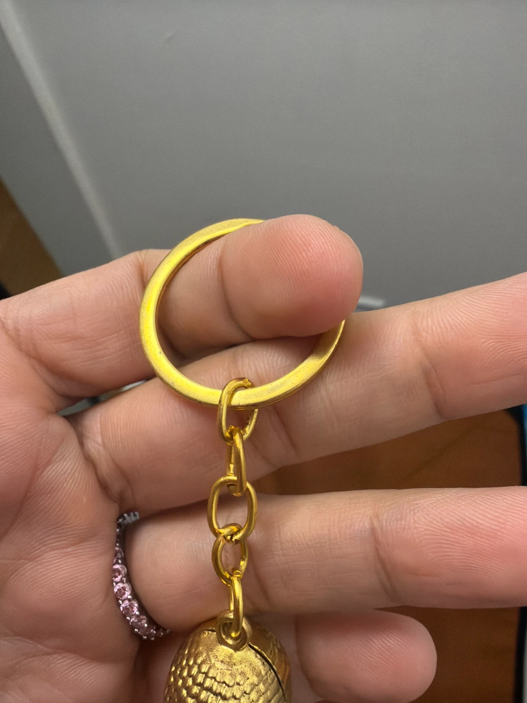 Gold coloured Buddha head keychain - photo 3