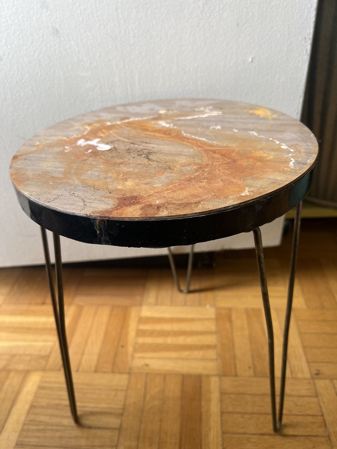 Round Side Table with Marble-Look Top and Metal Legs - photo 2