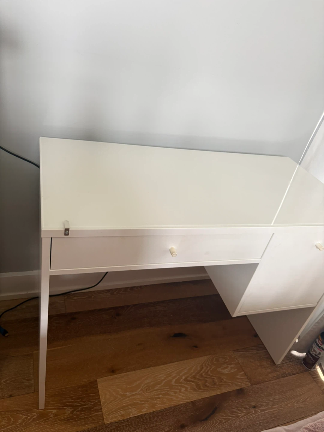 White Desk with Drawer - photo 2