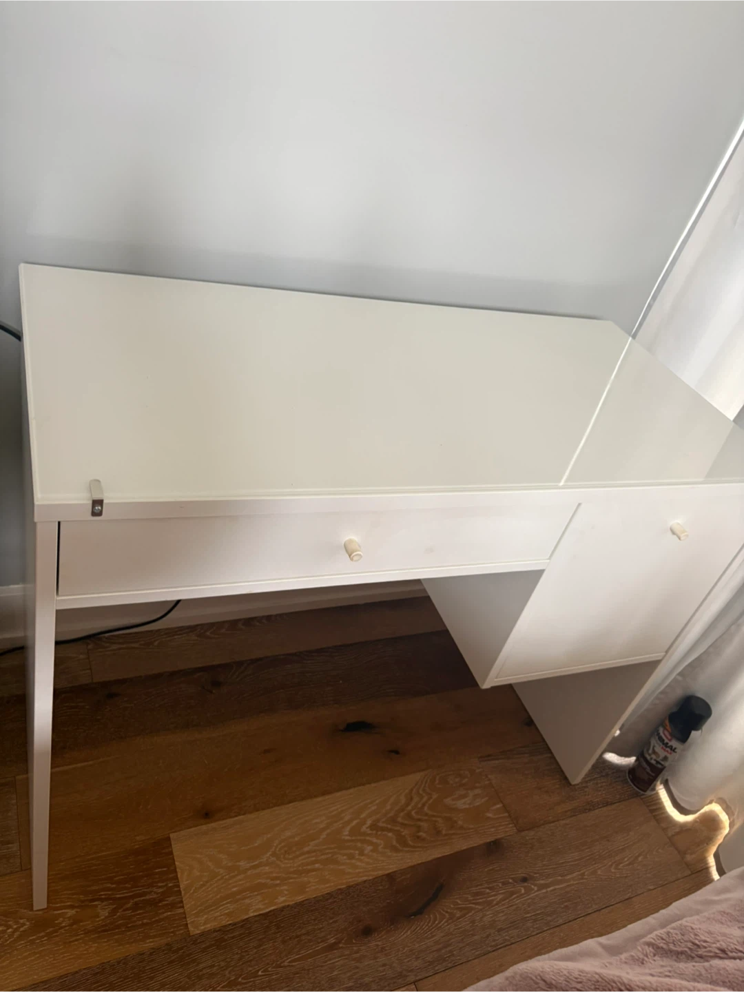 White Desk with Drawer - photo 4