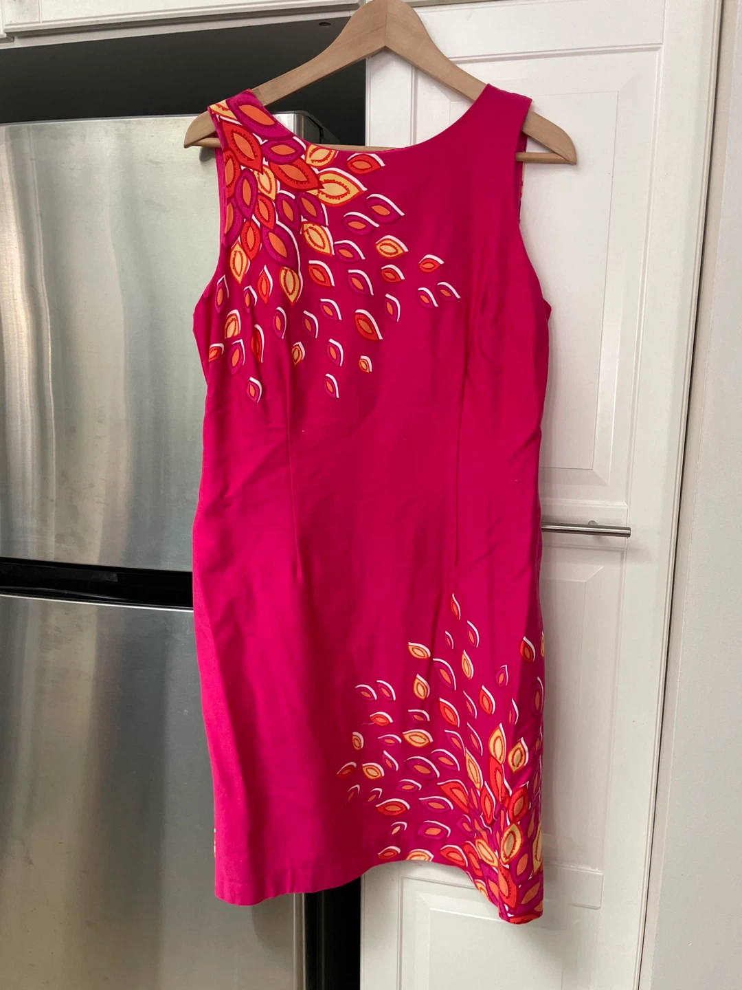 Women's Pink Sleeveless Dress with Leaf Print