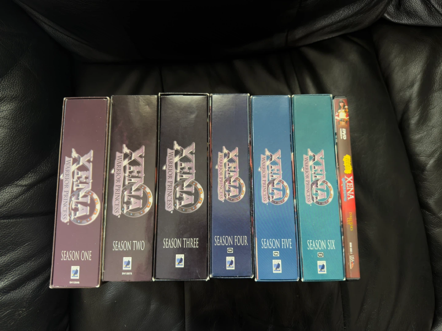 Xena 6 complete seasons + DVD player