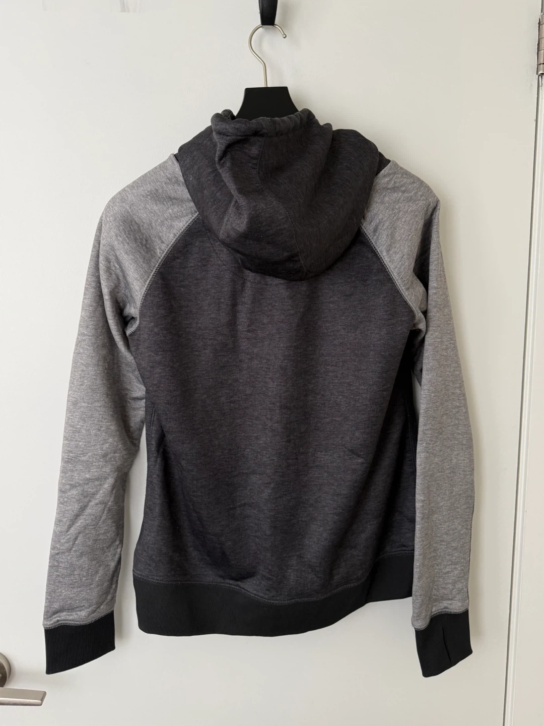 BURTON Unisex Hoodie Like New - photo 4