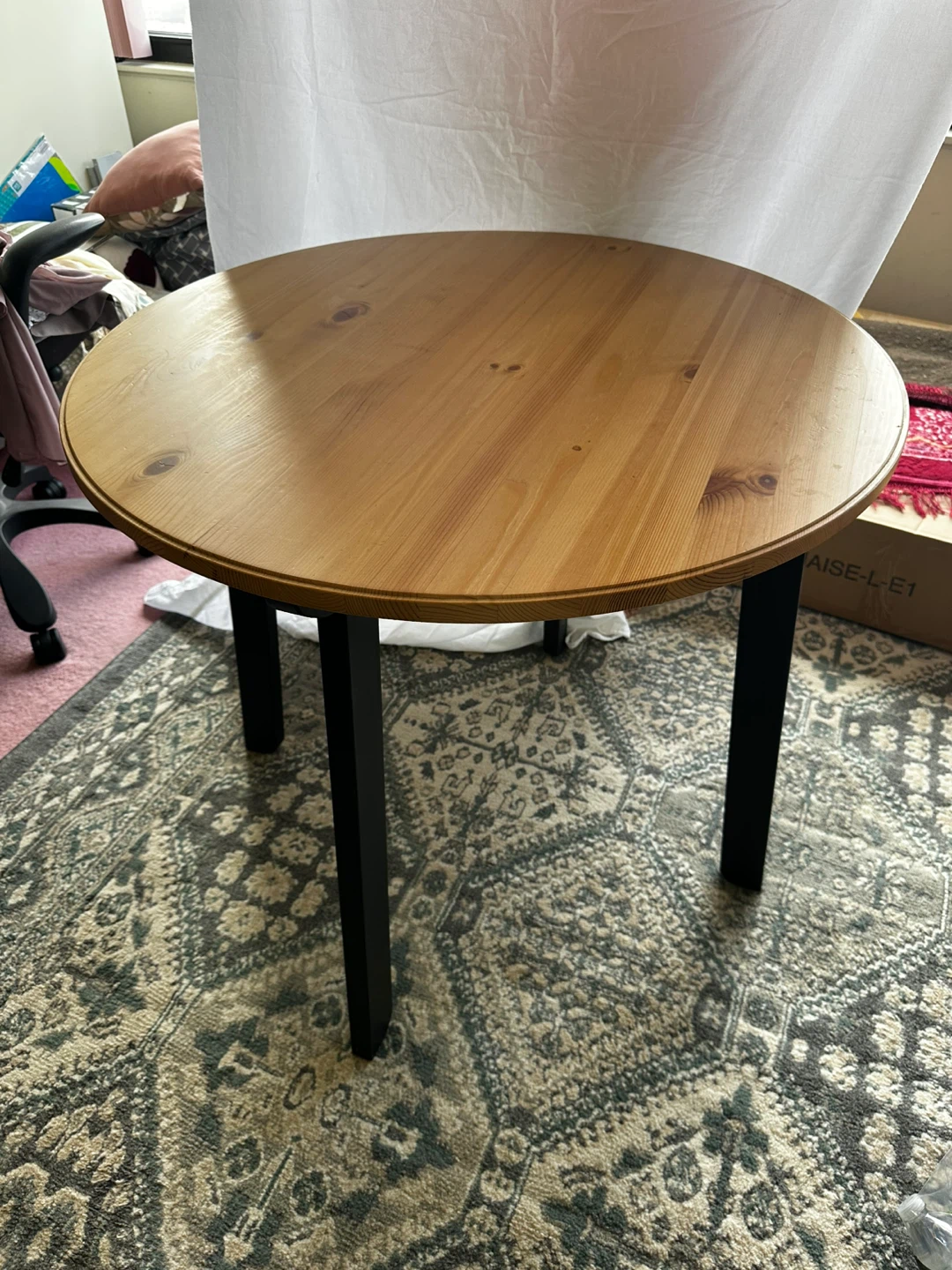GAMLARED IKEA-Round Wooden Table with Black Legs - photo 3
