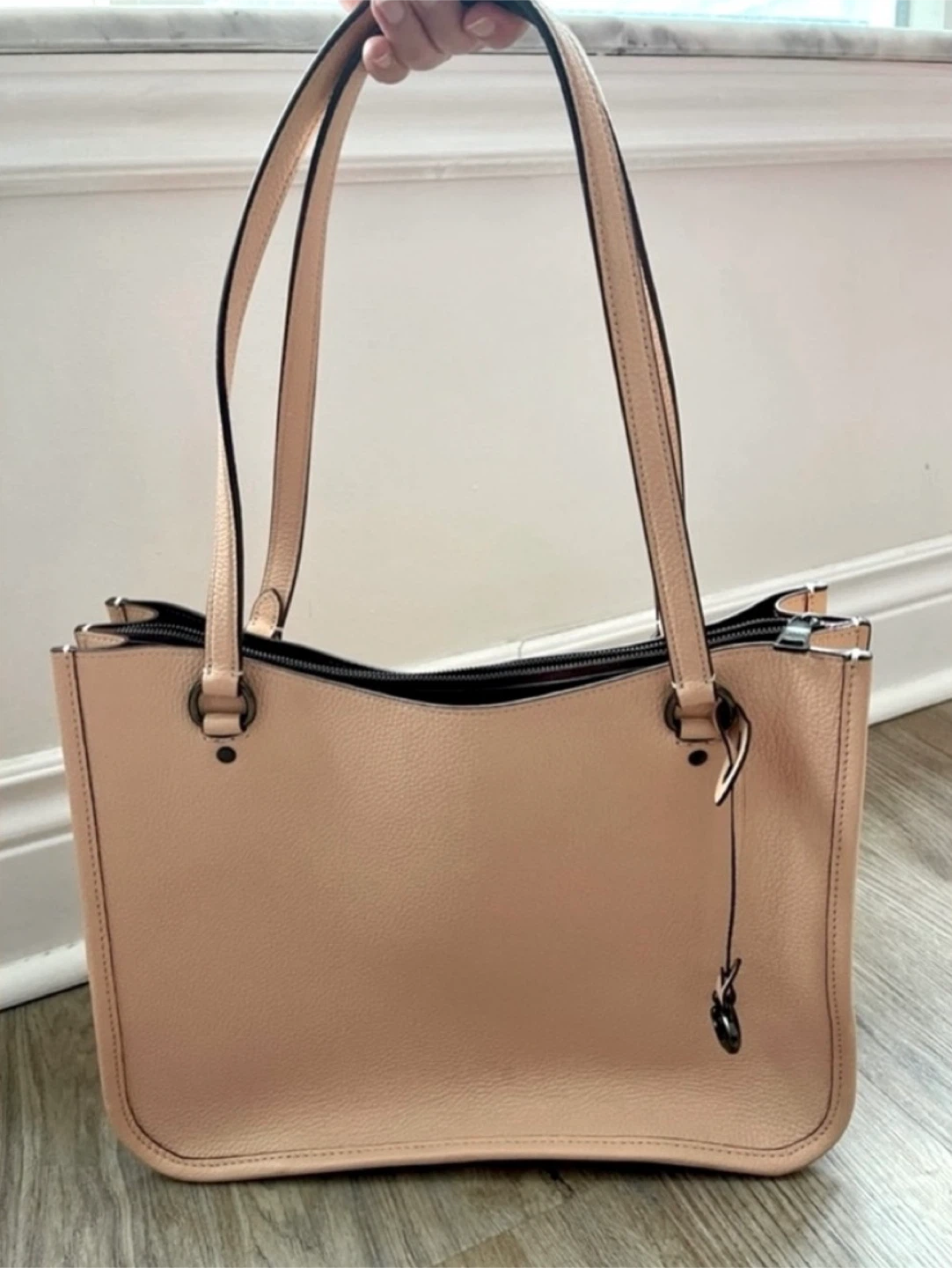 Coach Tyler Carryall Pink/Peach Apricot Pebbled Leather Tote Bag - photo 2