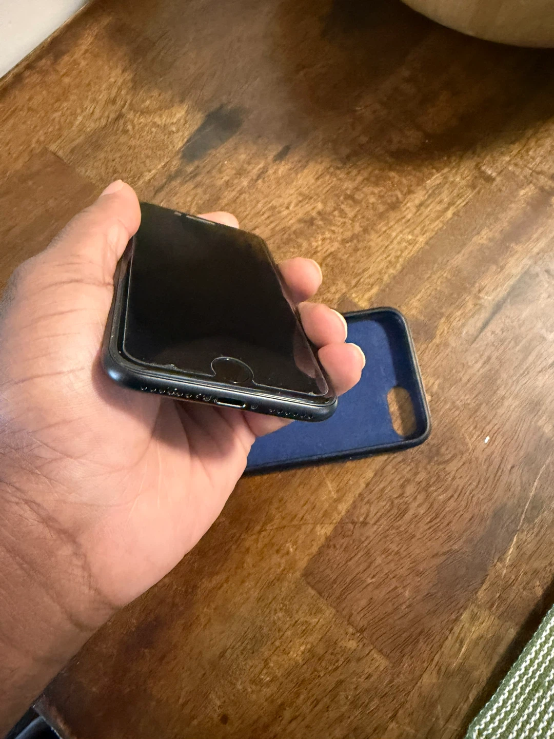 IPHONE SE - photo 2