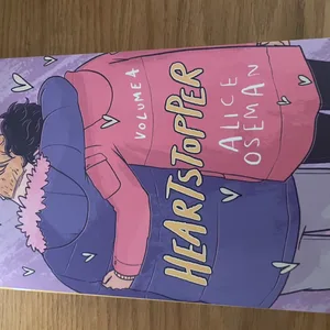 Volume 4 Heartstopper Graphic Novel by Alice Oseman