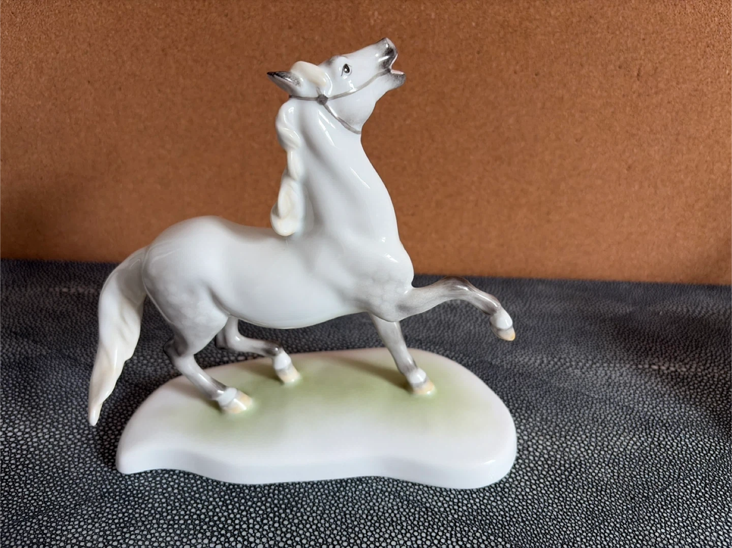 Herend Handpainted Porcelain Horse Figurine 5275 - photo 4