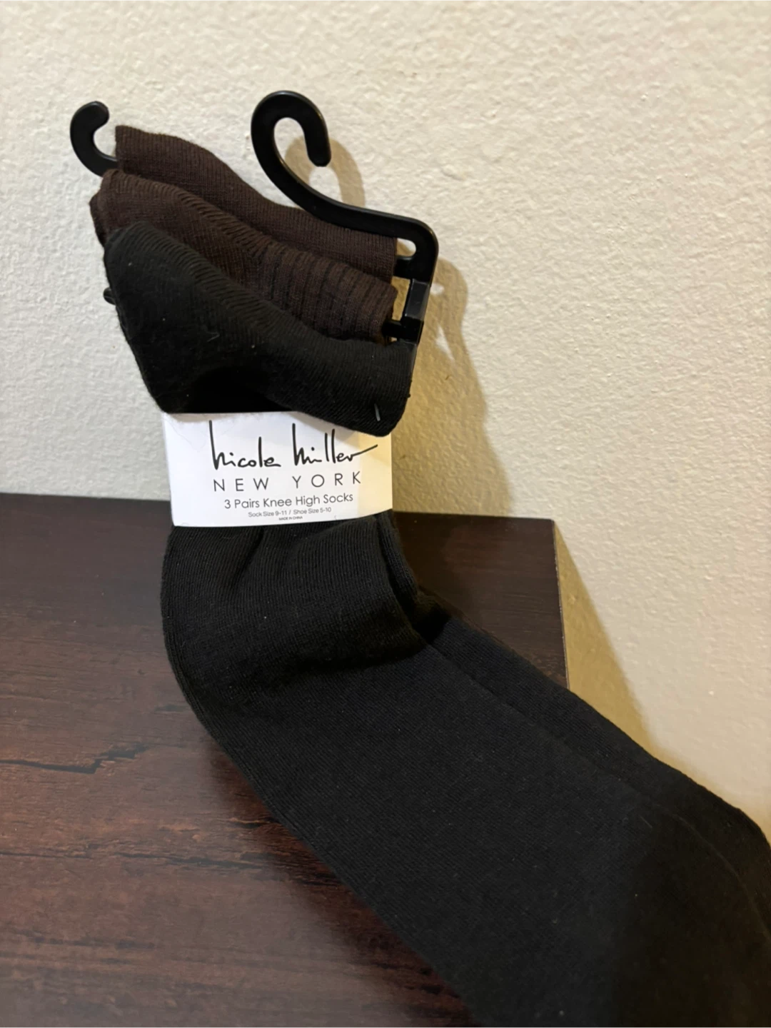 NEW Nicole Miller 3 Pairs Knee High Socks Size 9-11 Black/Brown