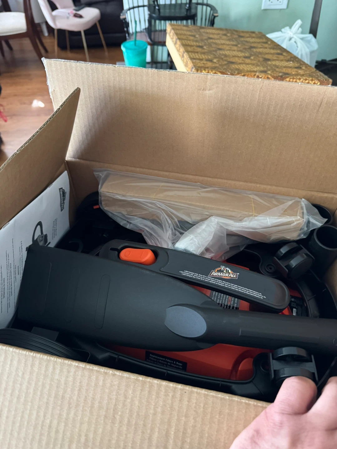 Armor All 2.5 Gallon Wet/Dry Vac - photo 3