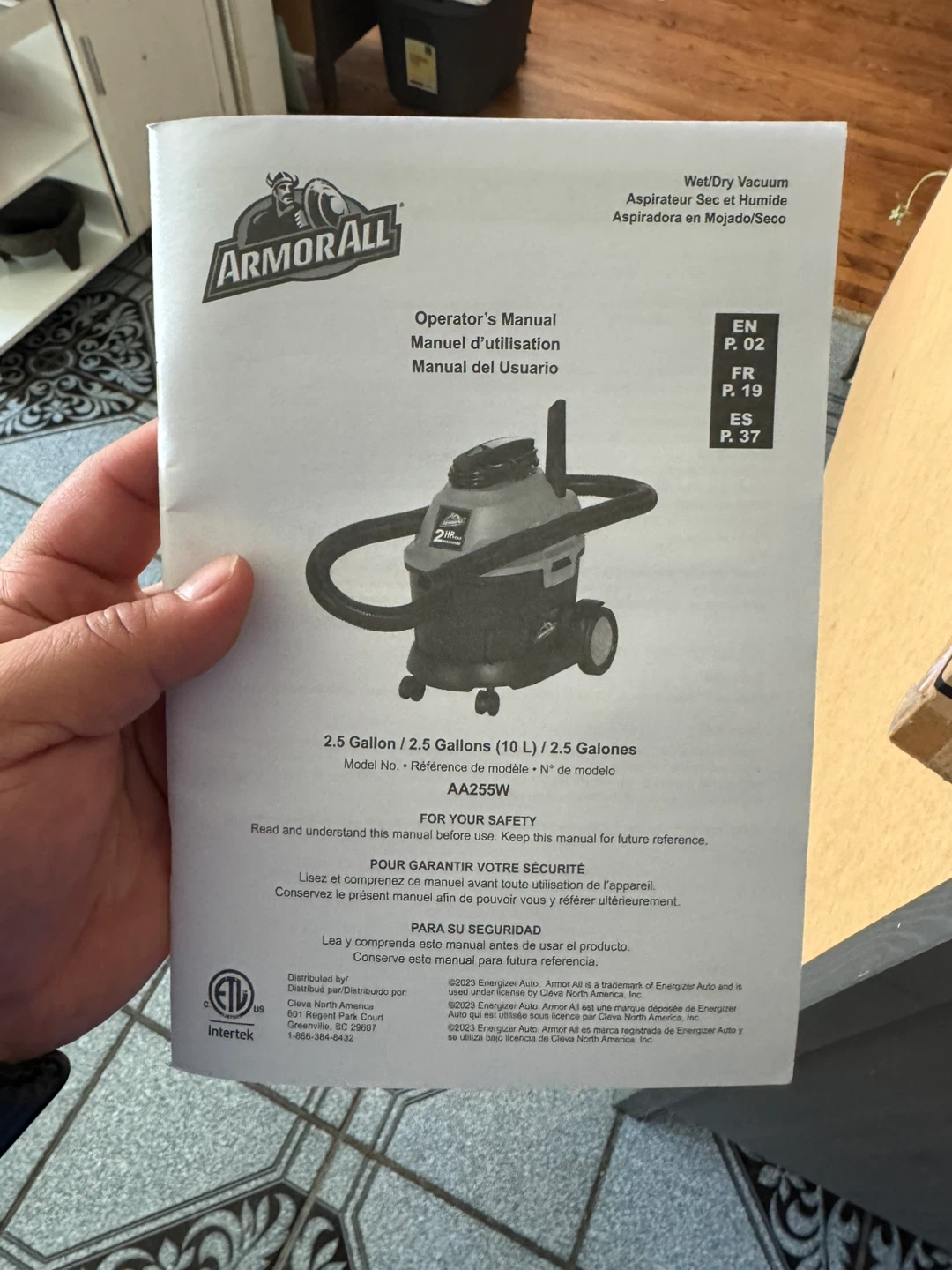 Armor All 2.5 Gallon Wet/Dry Vac