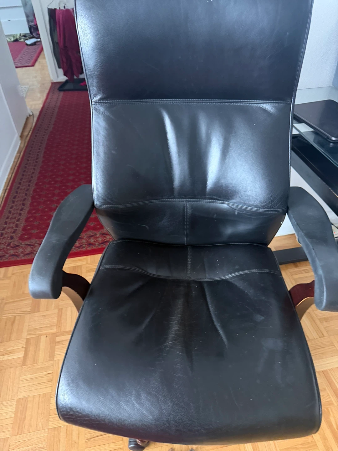 Black Leather Executive Office Chair - photo 3