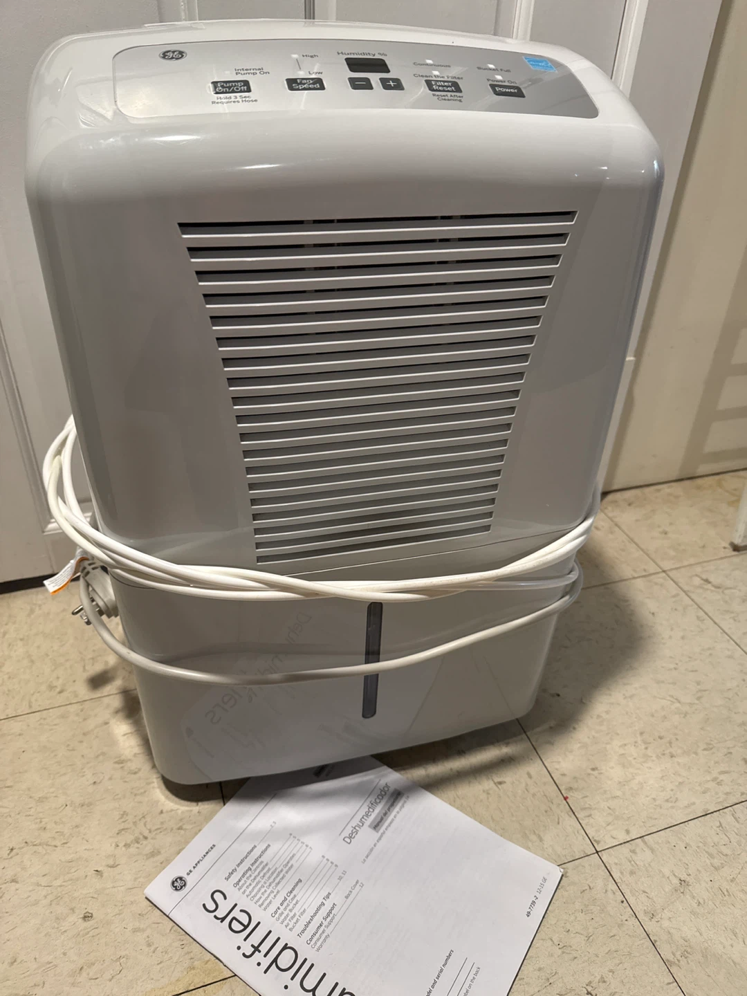 GE Dehumidifier APEL70TLTL1 - 70 Pints/Day - photo 3