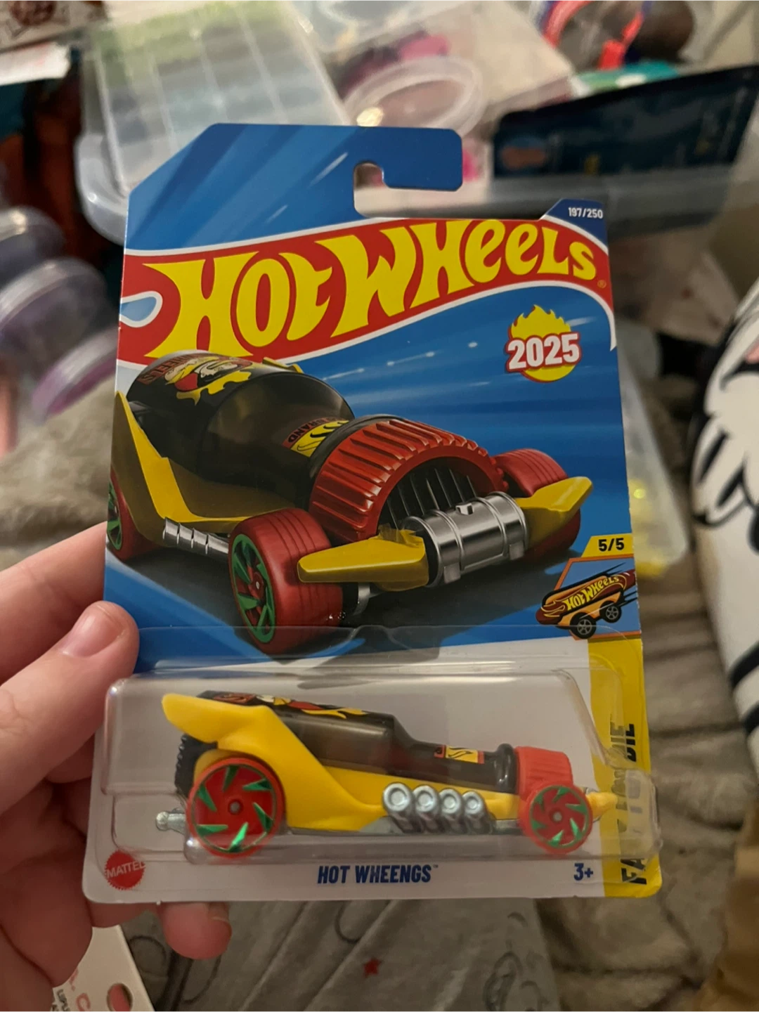 Hot Wheels "Hot Wheengs" Toy Car