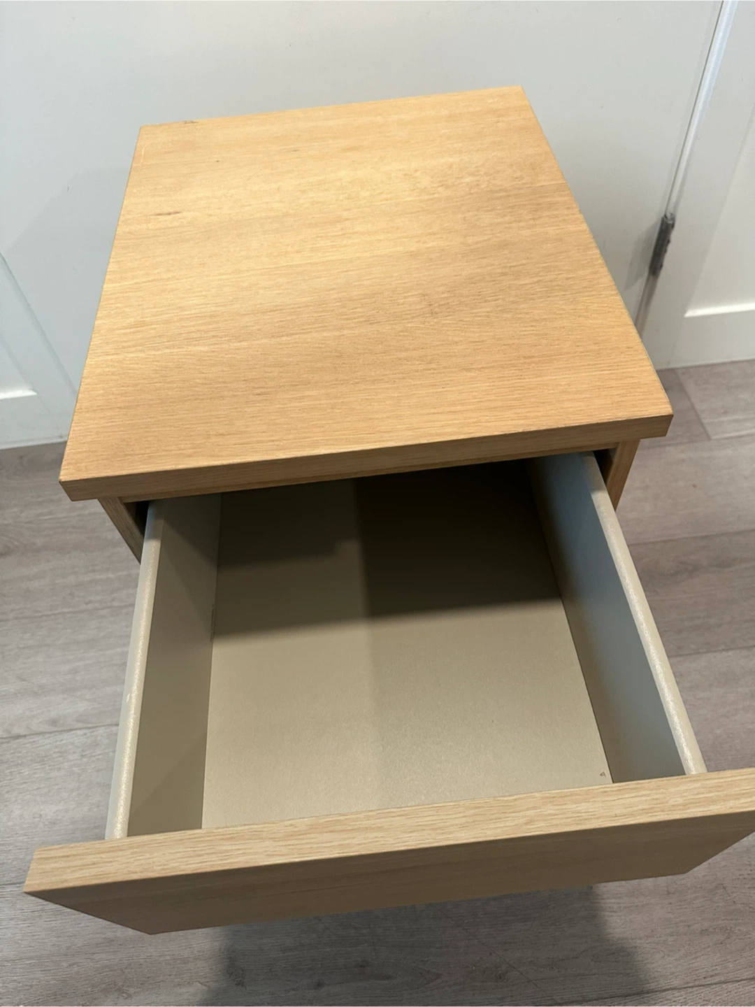 Ikea Oak color malm nightstand - photo 5