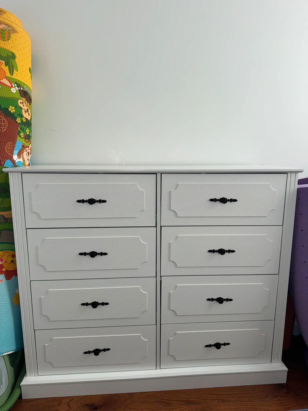 Finetone, White wood 8-Drawer Dresser Chest