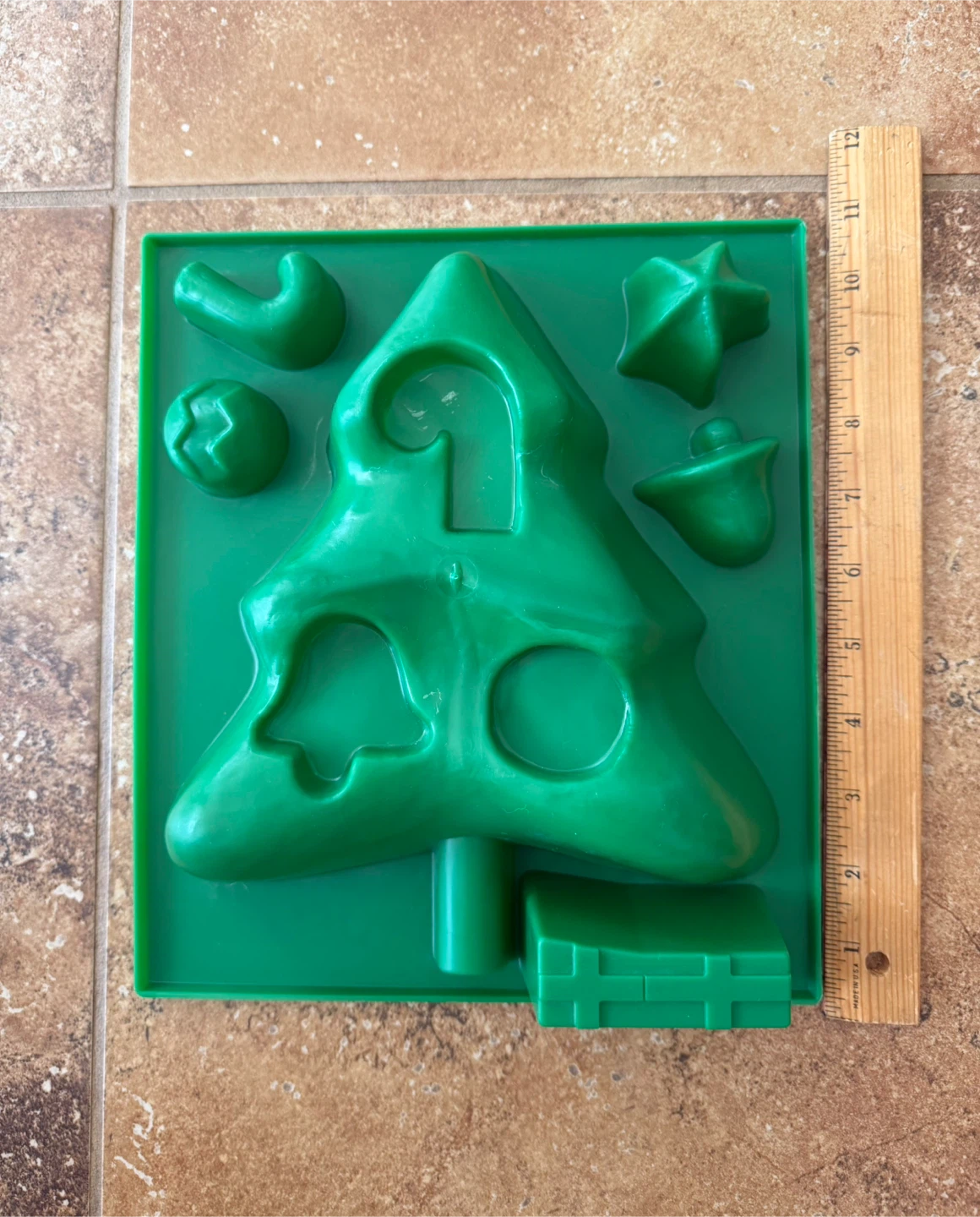 Jell-O Mold Set - Santa, Elephant, Frog, Christmas Tree - photo 2