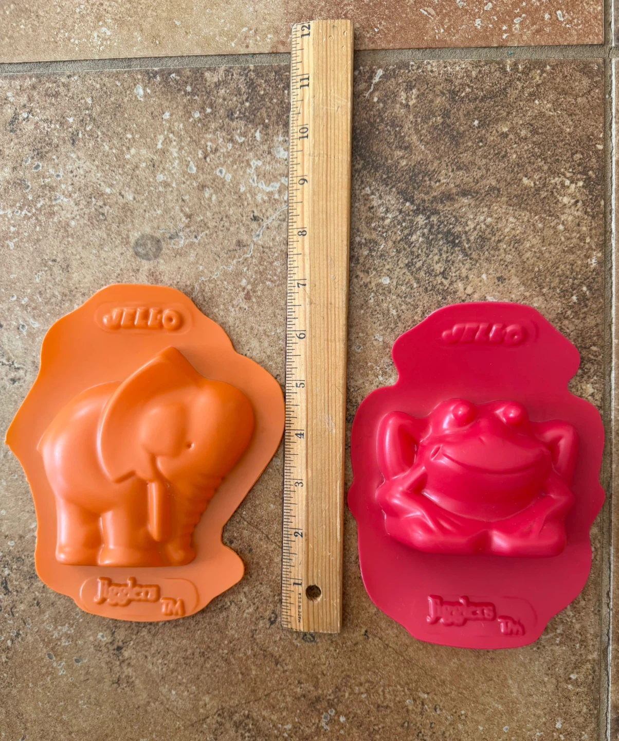 Jell-O Mold Set - Santa, Elephant, Frog, Christmas Tree - photo 4