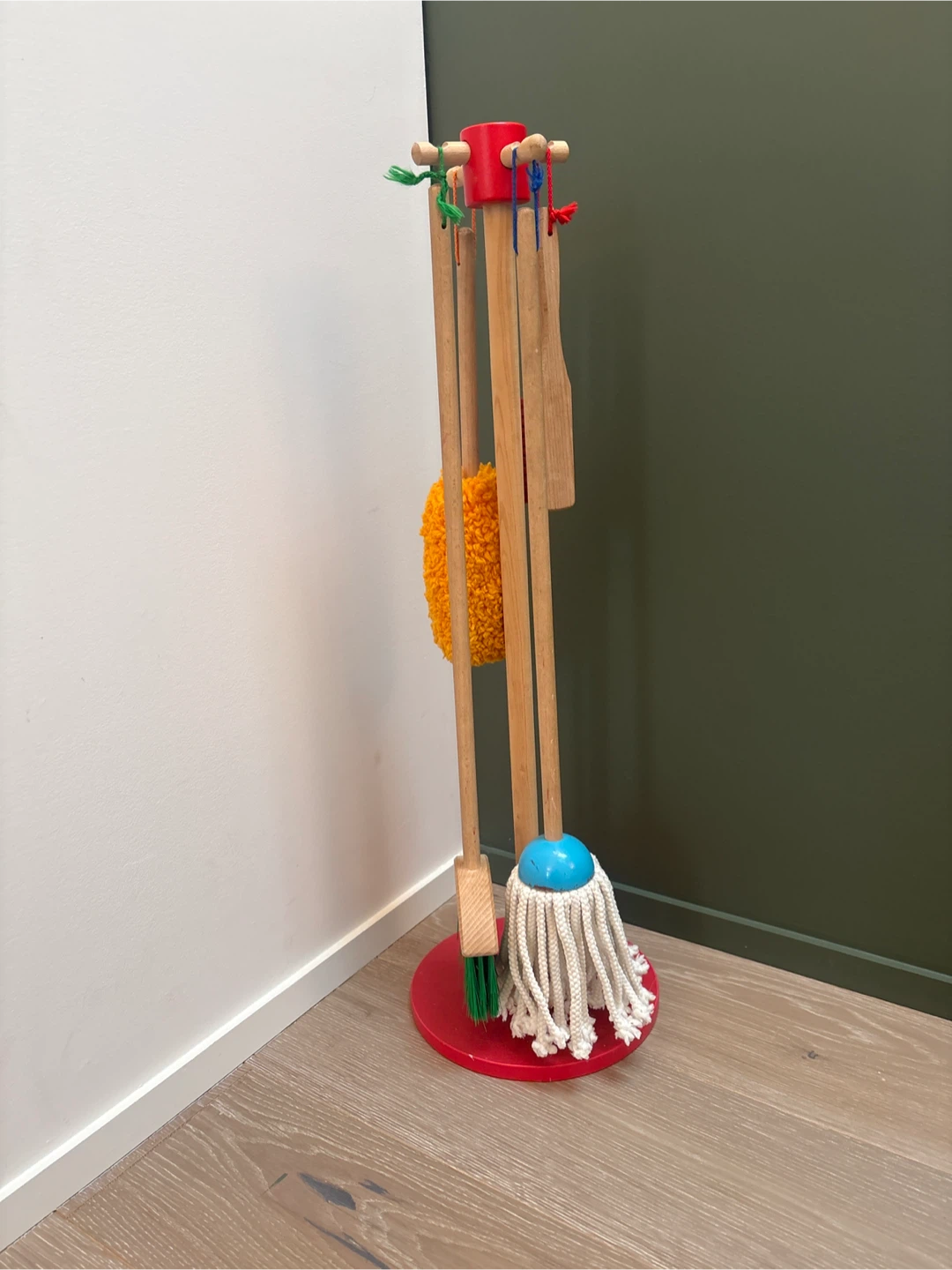 Melissa & Doug Wooden Cleaning Play Set