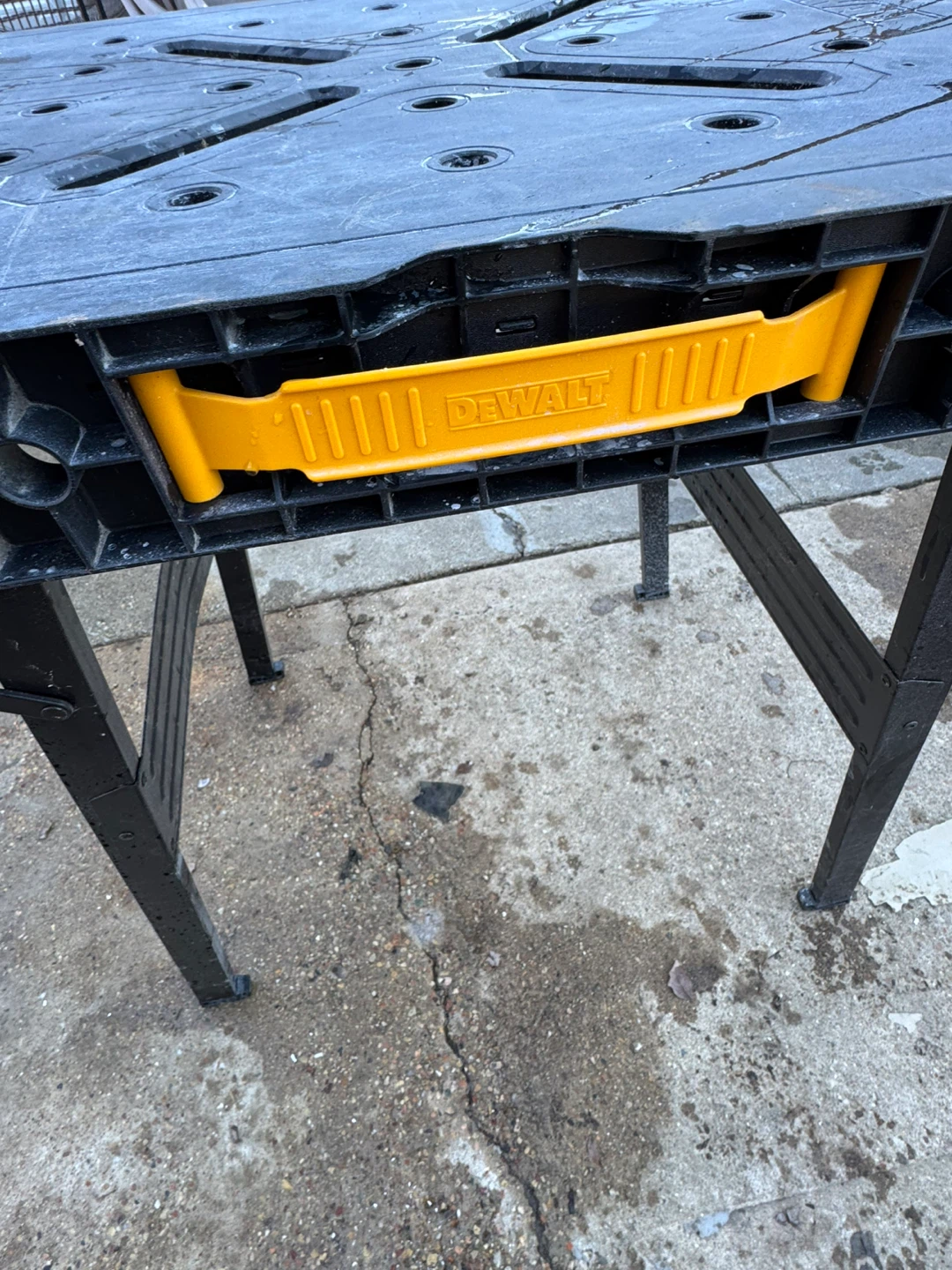 DEWALT Folding Work Table Sawhorse Jobsite Portable Workbench - photo 3