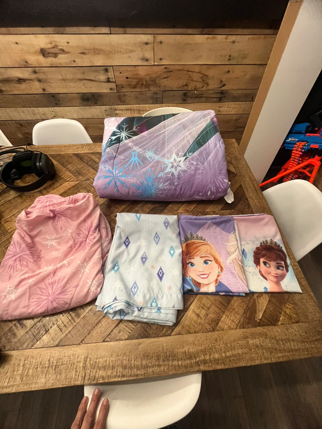 Frozen Elsa & Anna Twin Bedding Set