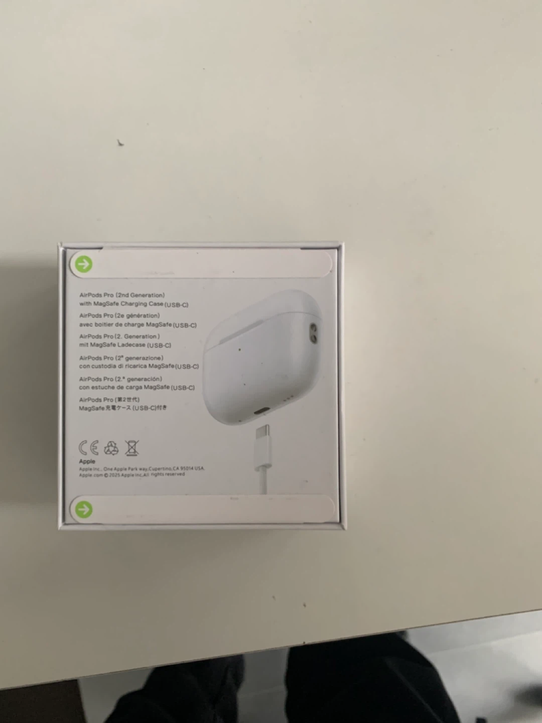 Apple AirPods Pro (2nd generation) with MagSafe Charging Case - photo 5
