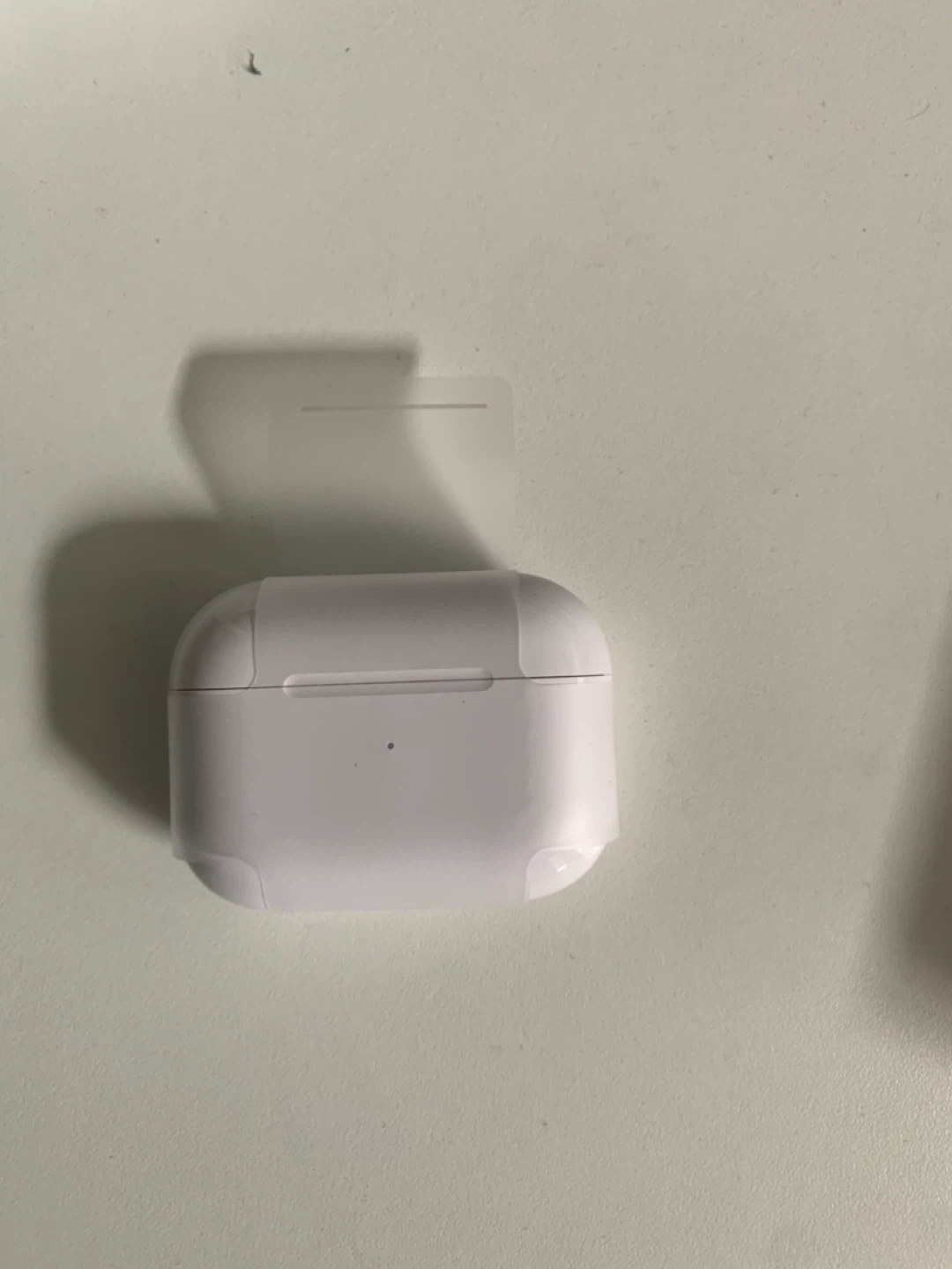 Apple AirPods Pro (2nd generation) with MagSafe Charging Case - photo 3