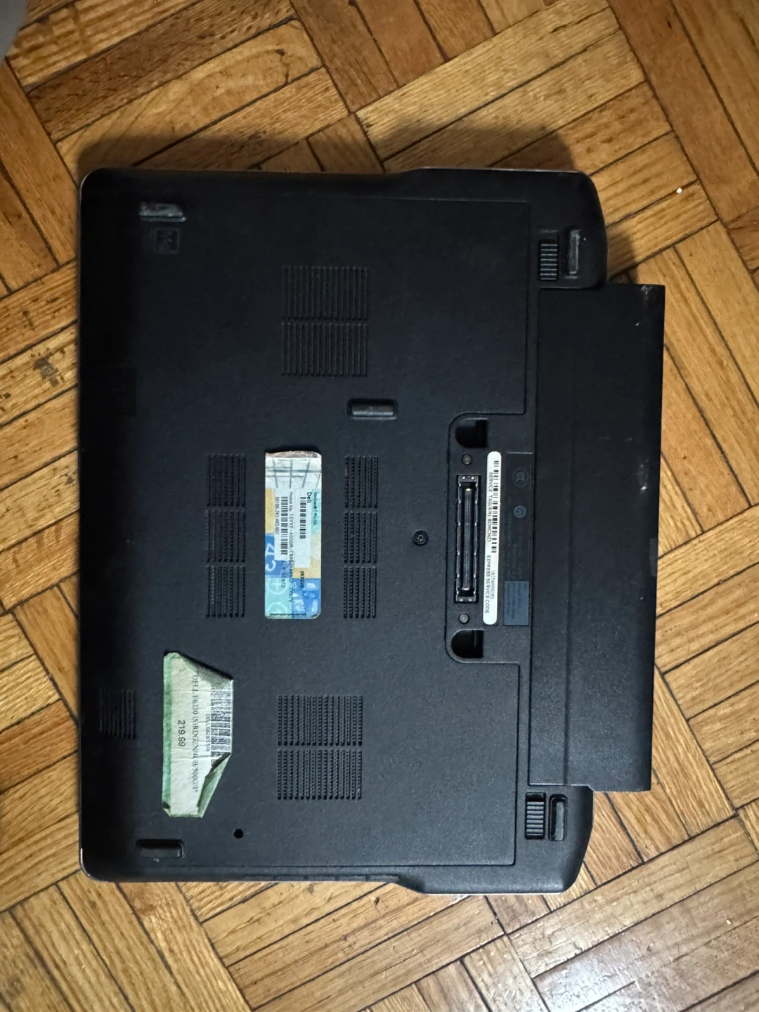 Dell Latitude E6320 Laptop - photo 3