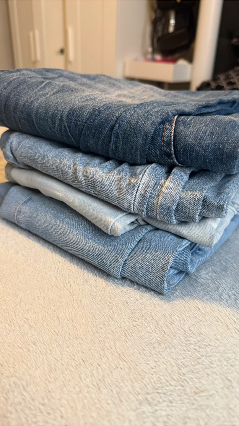 Jeans sizes 27/28