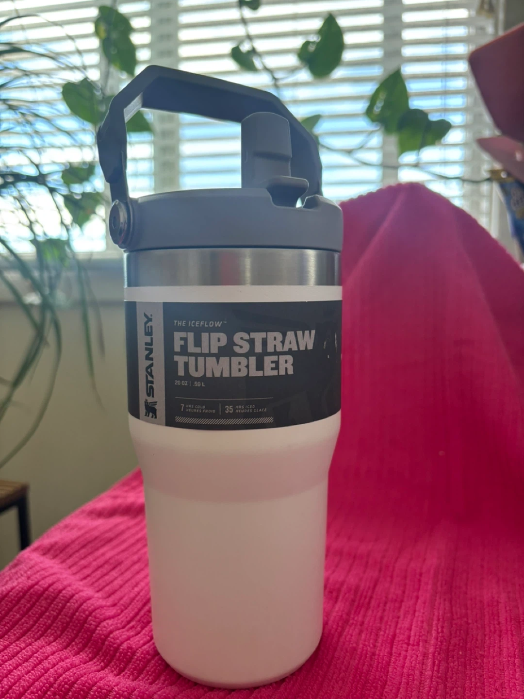 Stanley The IceFlow Flip Straw Tumbler 20 oz - photo 2