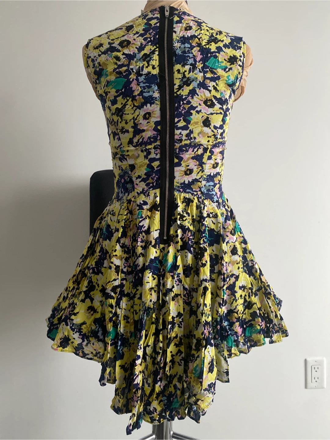 Multicoloured floral fit and flare dress - photo 2