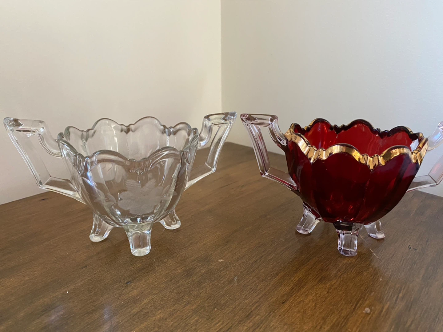 2 Ivy Plants in Vintage Glass Dishes - photo 4