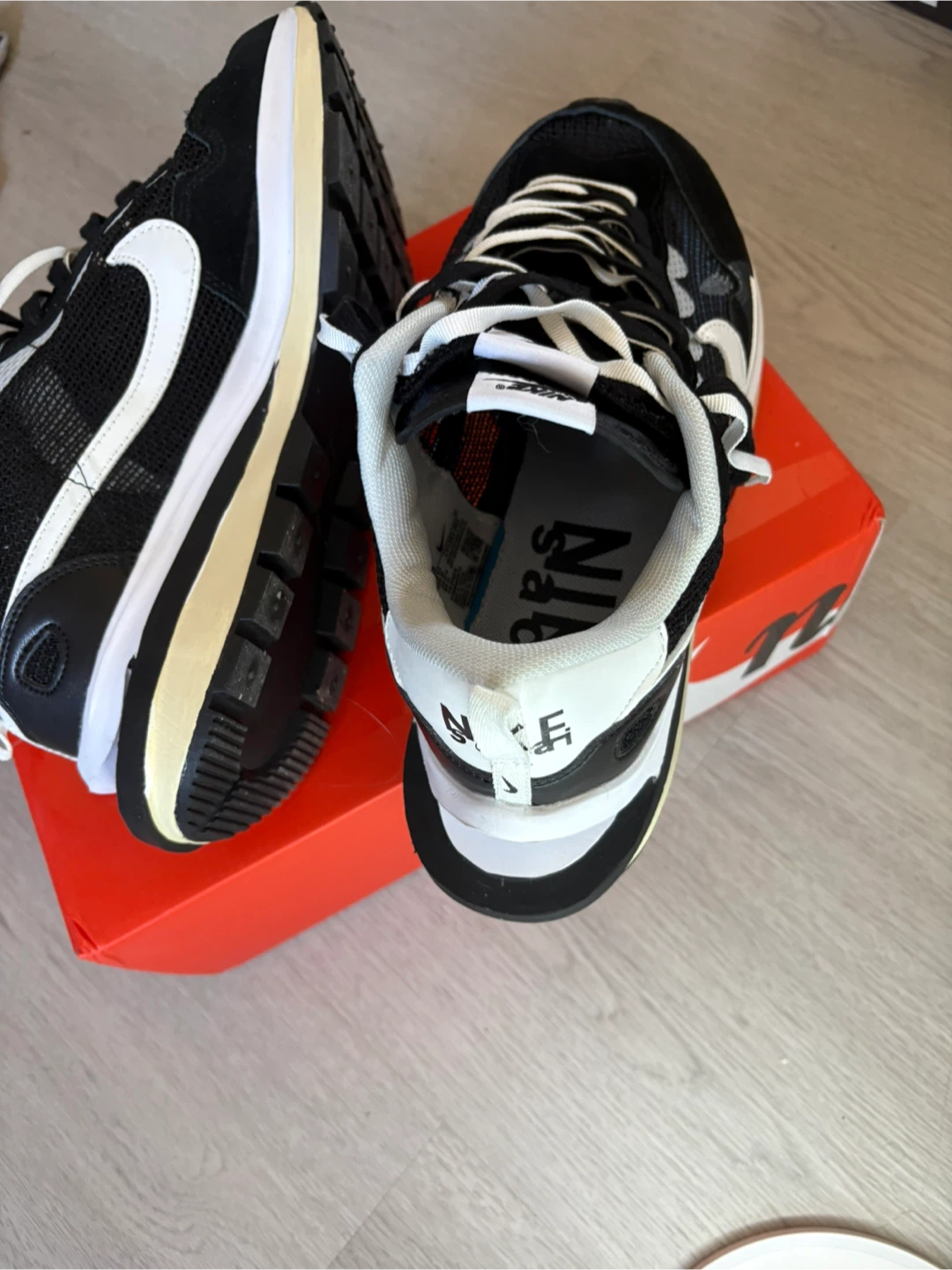 Nike Sacai Vaporwaffle Sneakers - photo 2