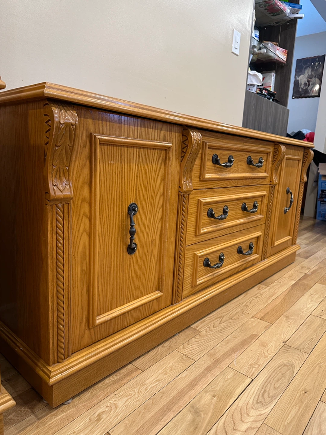 Beautiful Vintage Oak Wood Dresser (CAN DELIVER) - photo 2