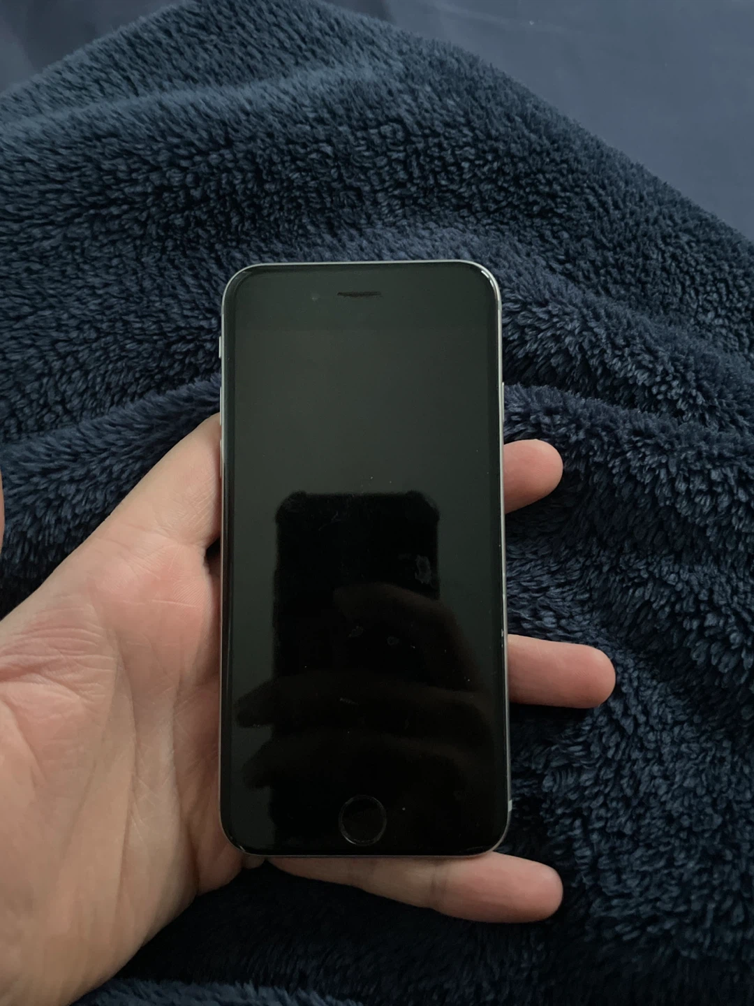 Apple iPhone 6s - Silver - photo 2