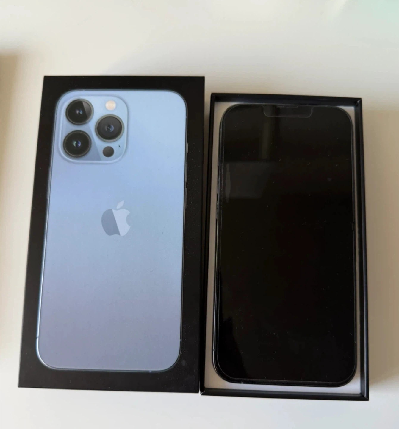 Apple iPhone 13 Pro, Sierra Blue - photo 2