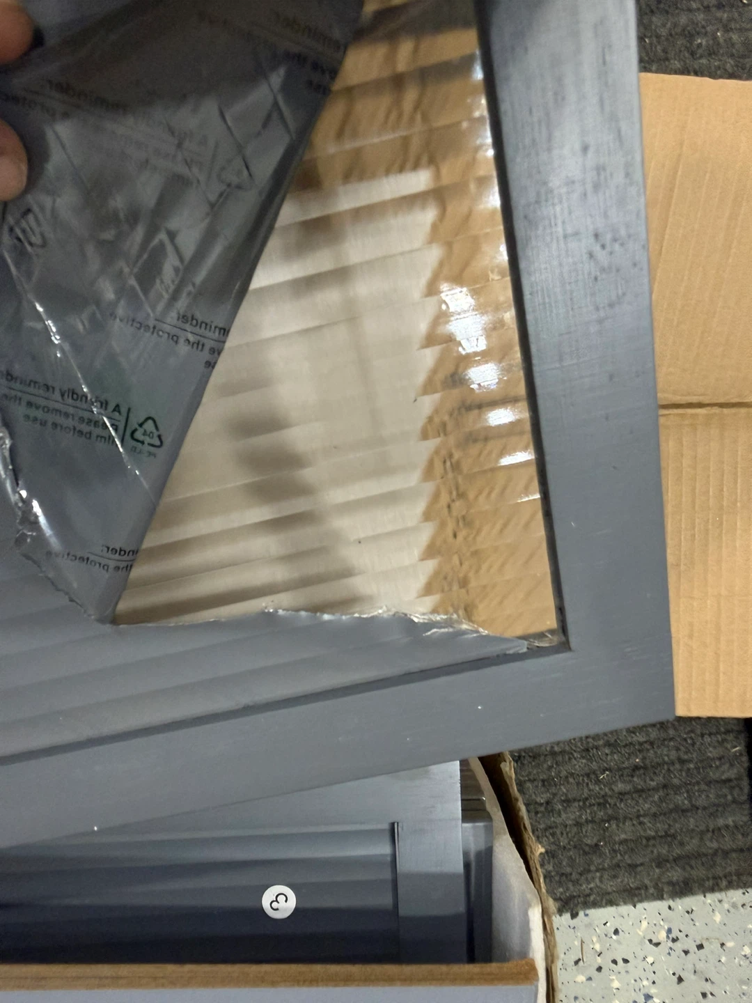 Grey Shoe Cabinet with Glass Doors -approx 4ft - photo 3