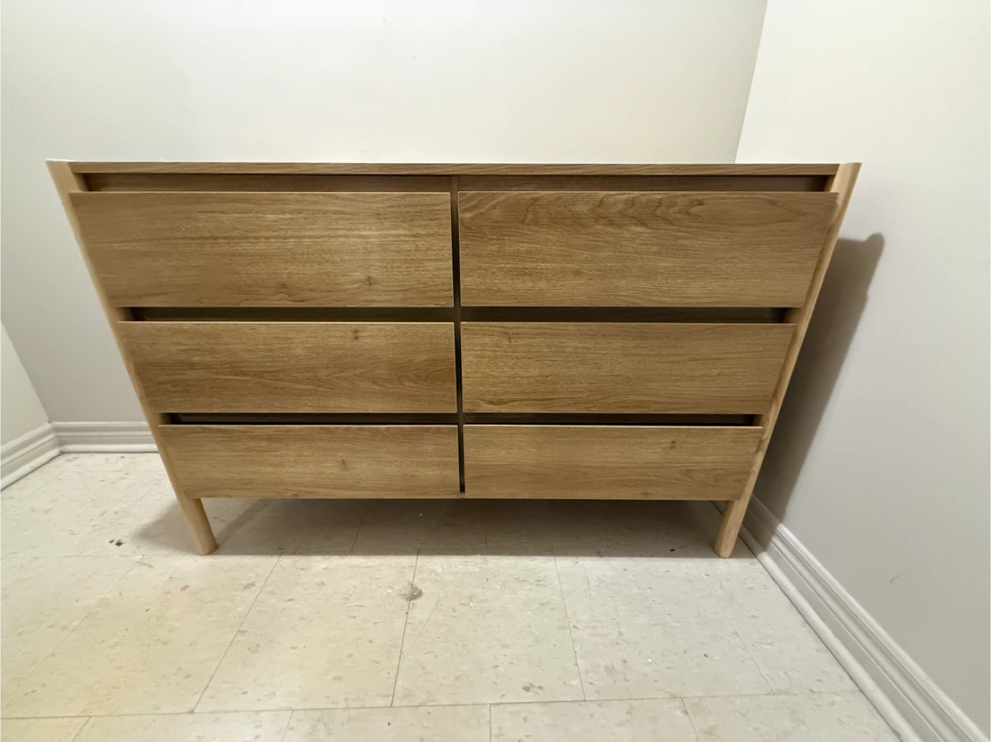 Brand new Oak finish dresser with 6 drawers