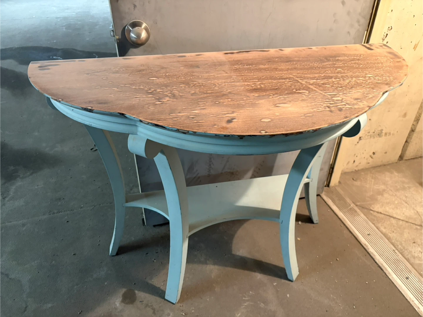 Half-Round Console Table Free must pick up - photo 4